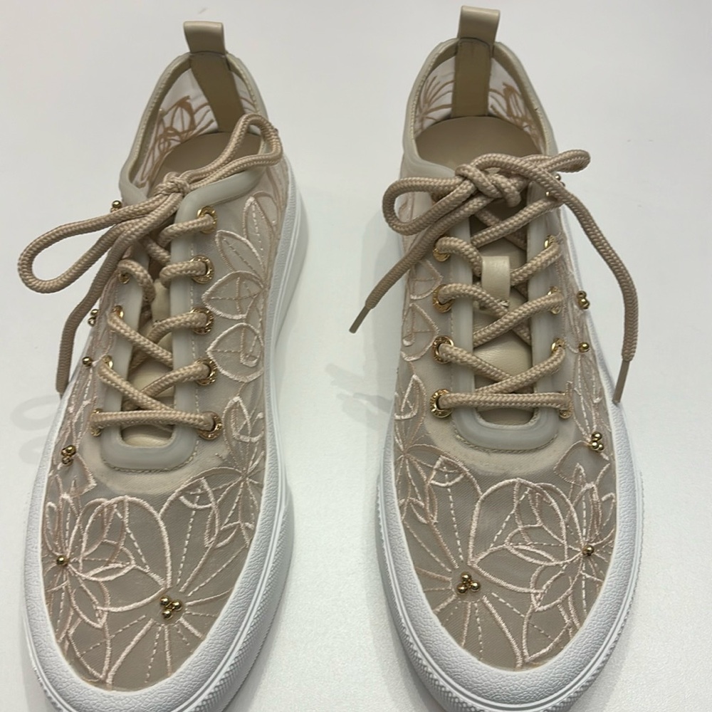 J/Slides sneakers beautiful opaque fabric with embroidered flowers.